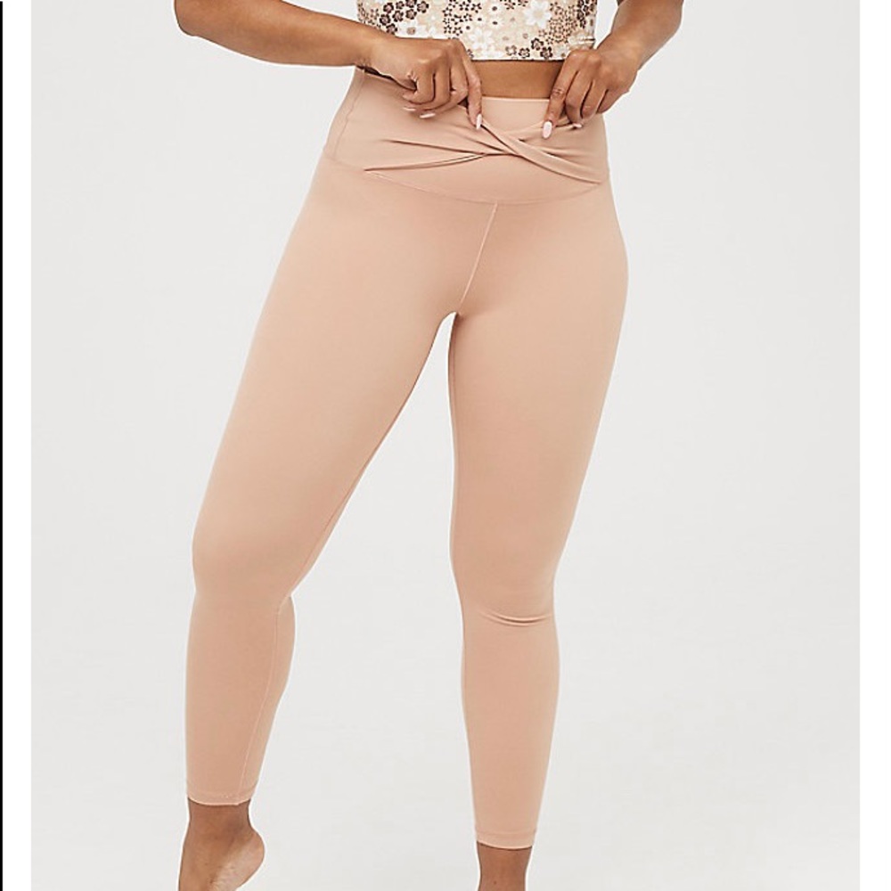 NWT Aerie Offline Real Me Twist Legging